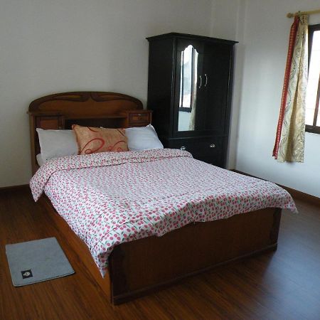 Pokhara Abroad Inn المظهر الخارجي الصورة