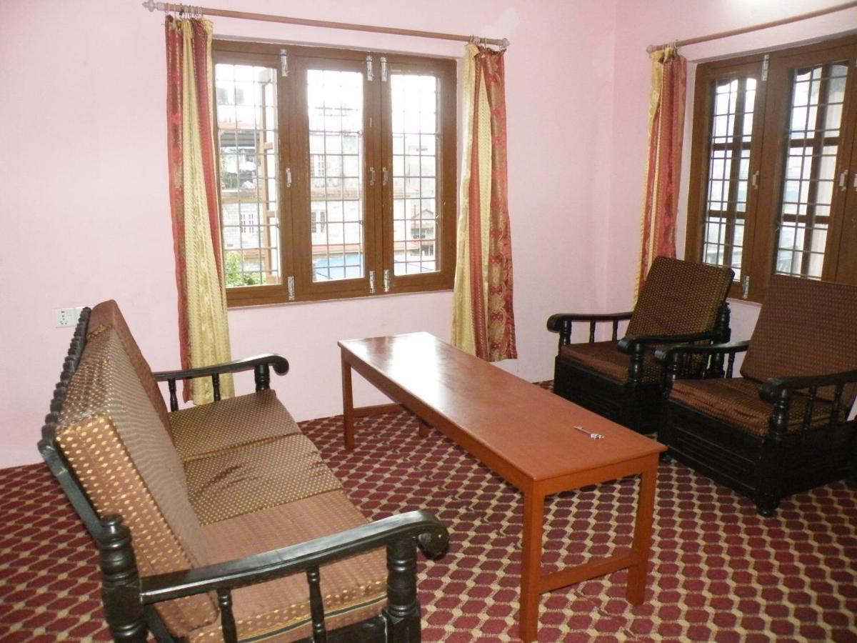 Pokhara Abroad Inn المظهر الخارجي الصورة